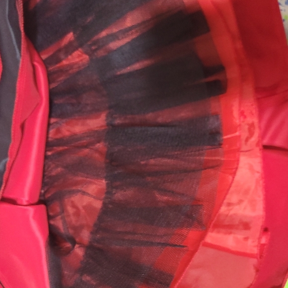 Black and red Sugar Plum formal dress size 6 - Picture 5 of 5